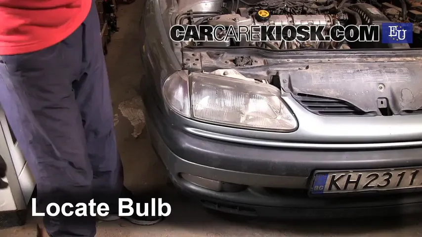1997 Renault Laguna Combi 1.6L 4 Cyl. Lights Fog Light (replace bulb)